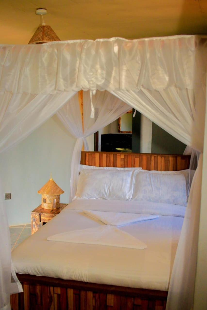 Amanya 3-Bedroom Hut Amboseli Extérieur photo