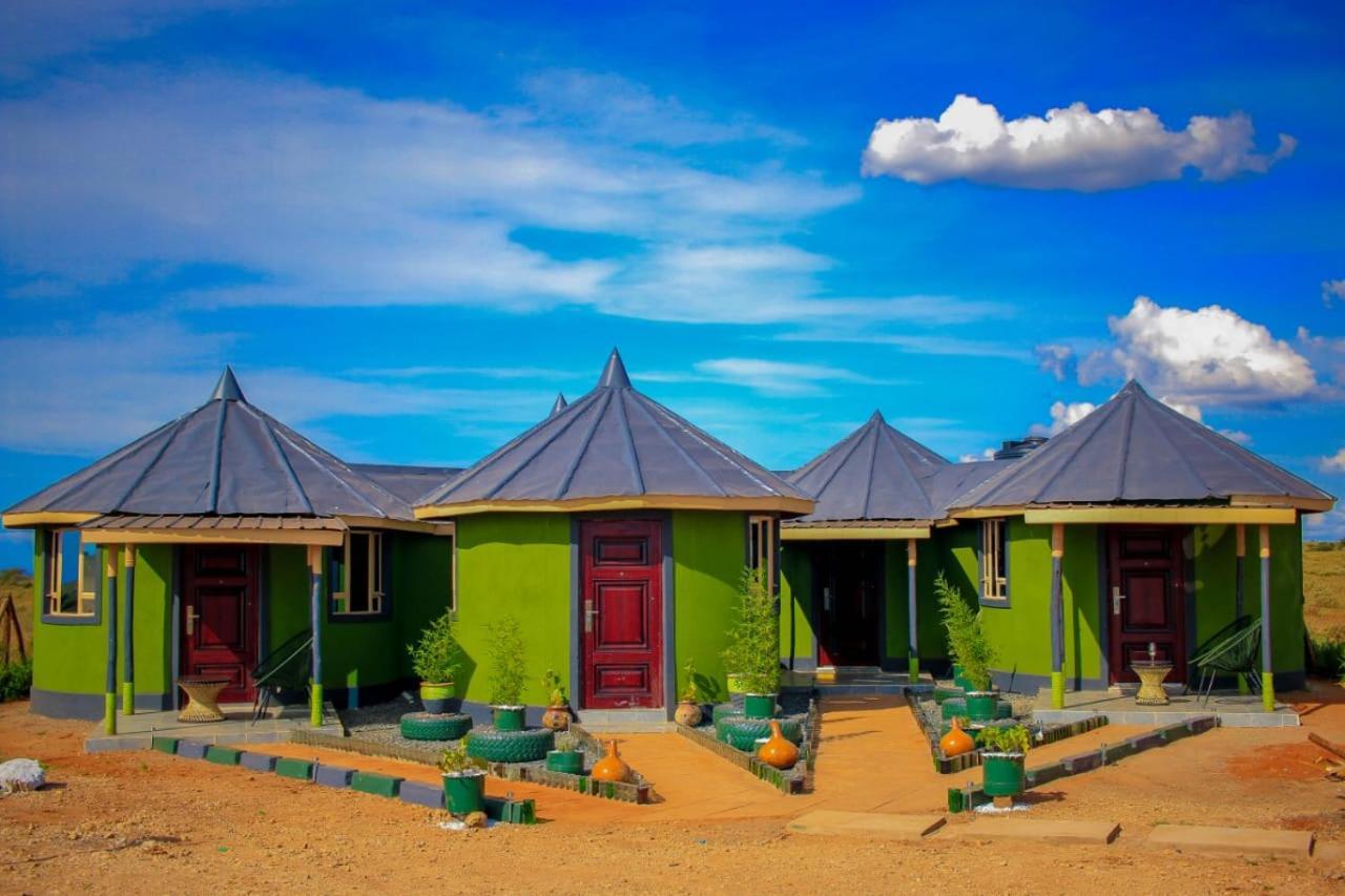Amanya 3-Bedroom Hut Amboseli Extérieur photo